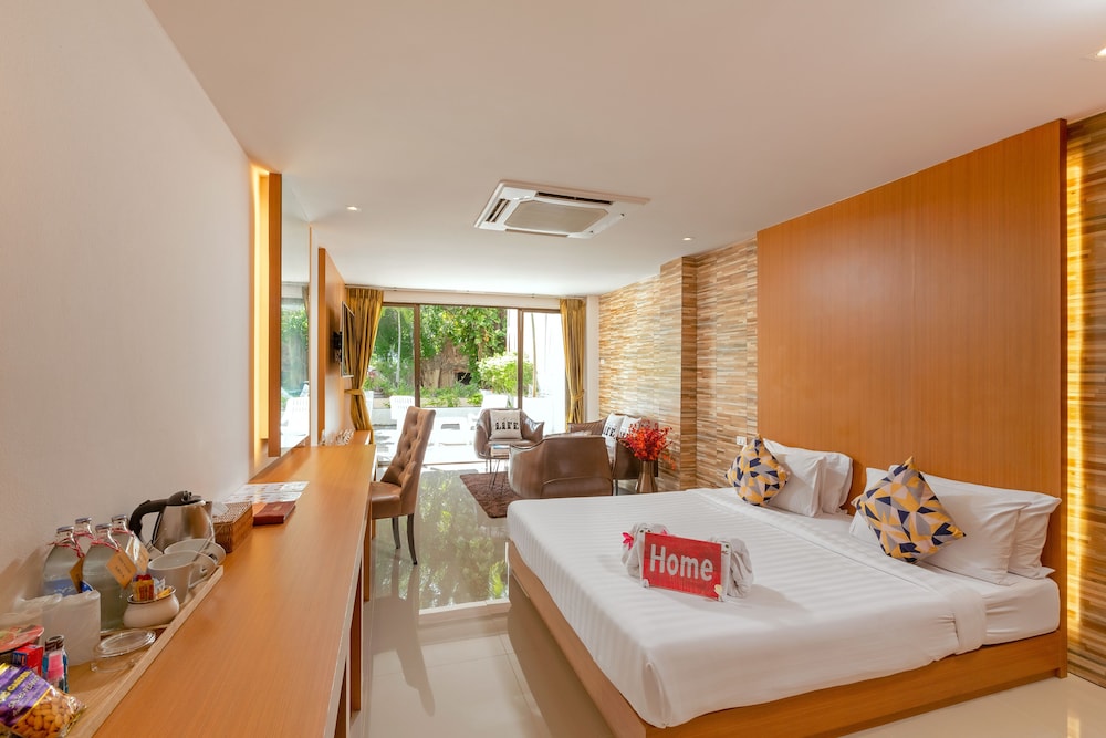 Family Suite with Terrace - Photo 10