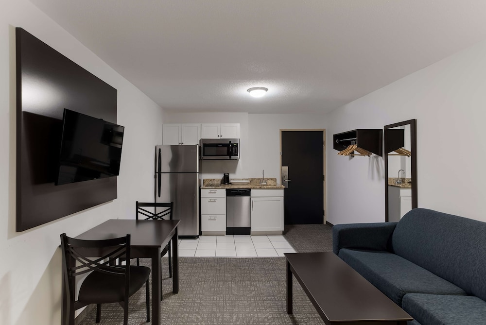 Suite, 1 King Bed, Non Smoking, Kitchenette (Pet Friendly;With Sofabed) - Photo 3
