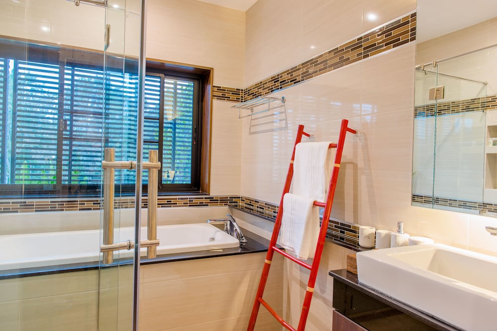 Luxury House photo 2