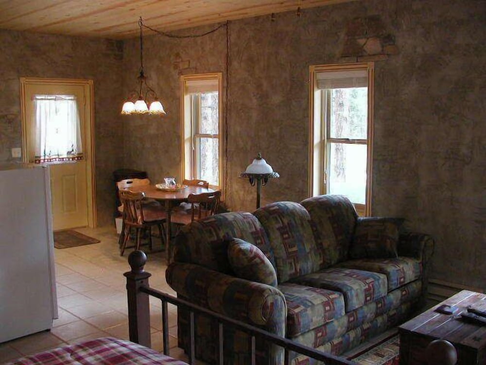 Deluxe Cabin, 2 Bedrooms (Hideout) photo 3