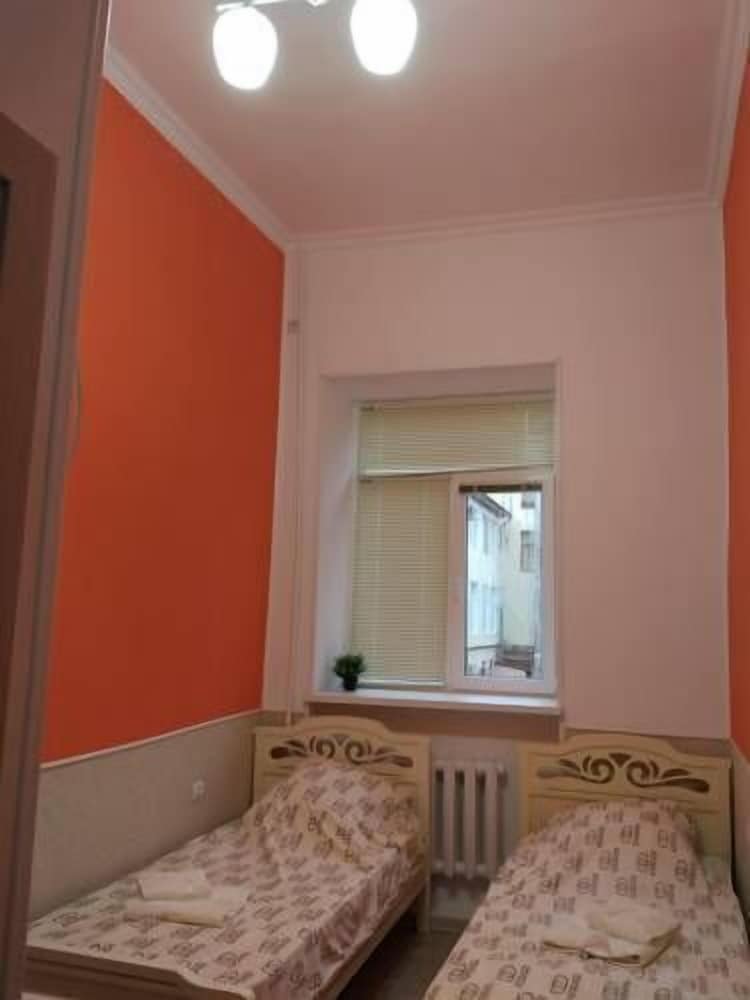 Basic Twin Room photo 2