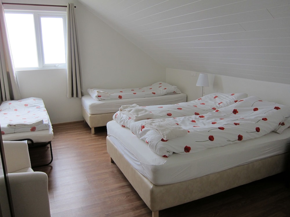 Family Room, Multiple Beds, Non Smoking photo 1