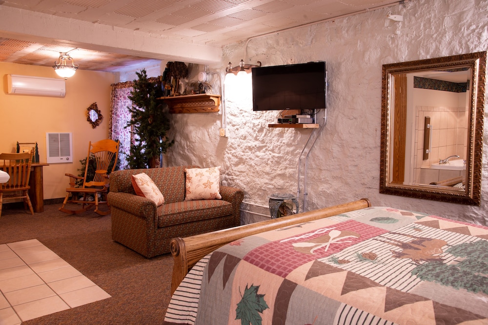 Forest Whirlpool Suite