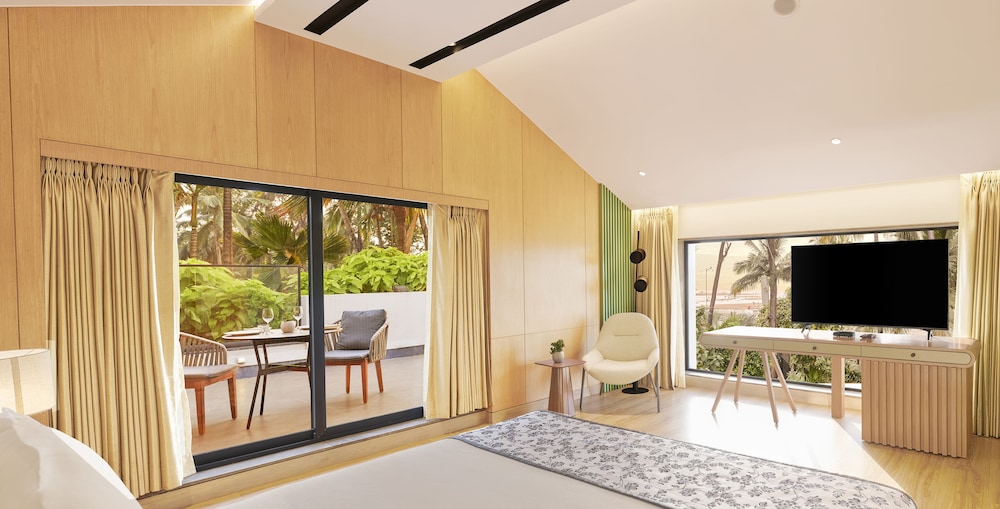 Suite, Bay View - Photo 2
