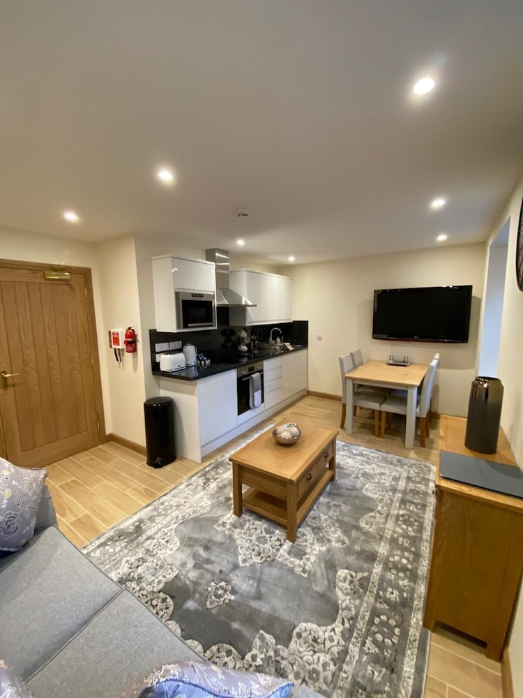 Comfort Apartment, Private Bathroom, City View (Apartment 10) - Photo 15