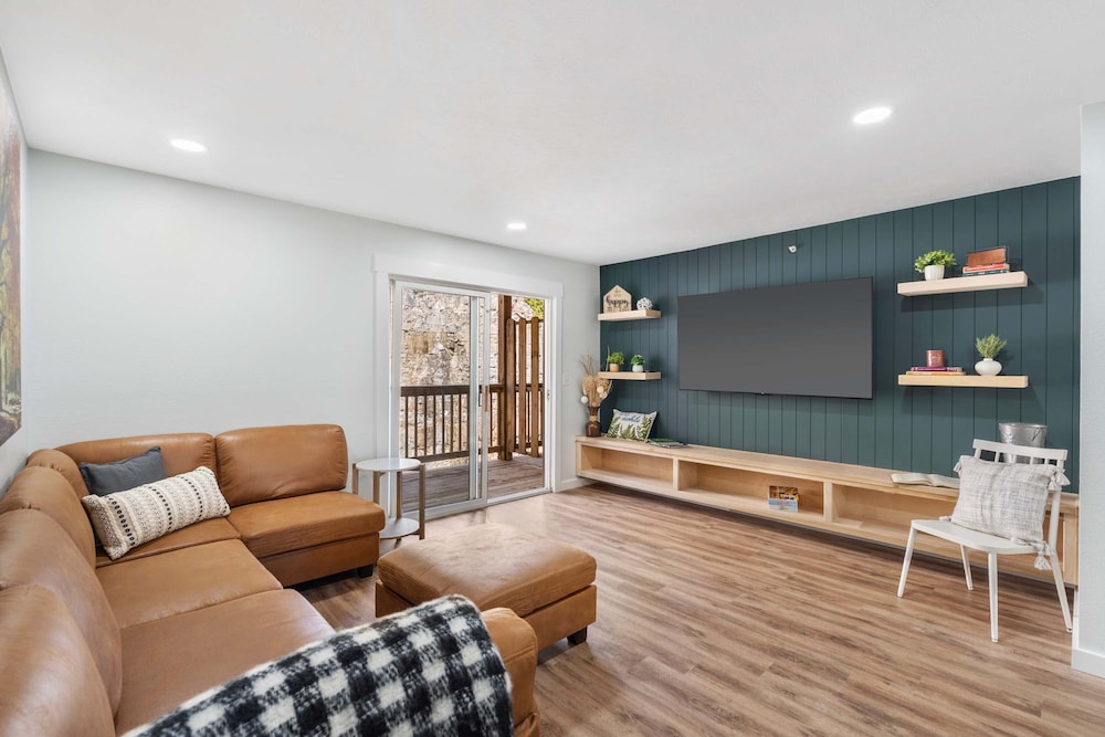 Condo, Multiple Beds, Kitchen, Garden View (Vineyards Stonewall Escape)