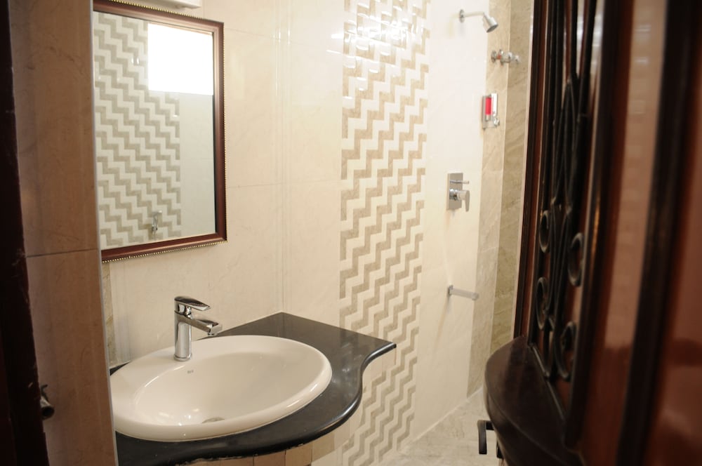 Luxe Pool View Room (Non A/C) photo 2