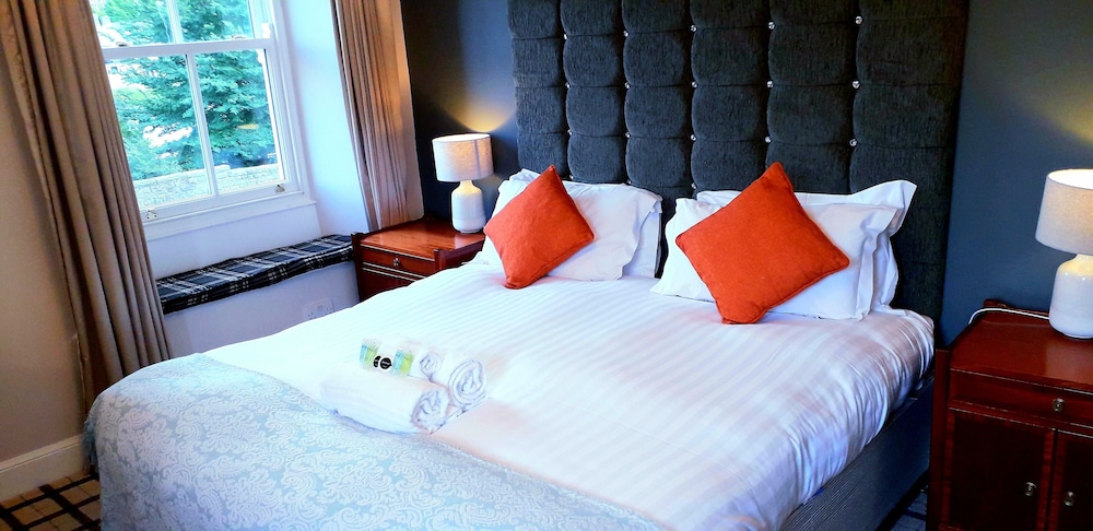 Room (The Ratcliffe)