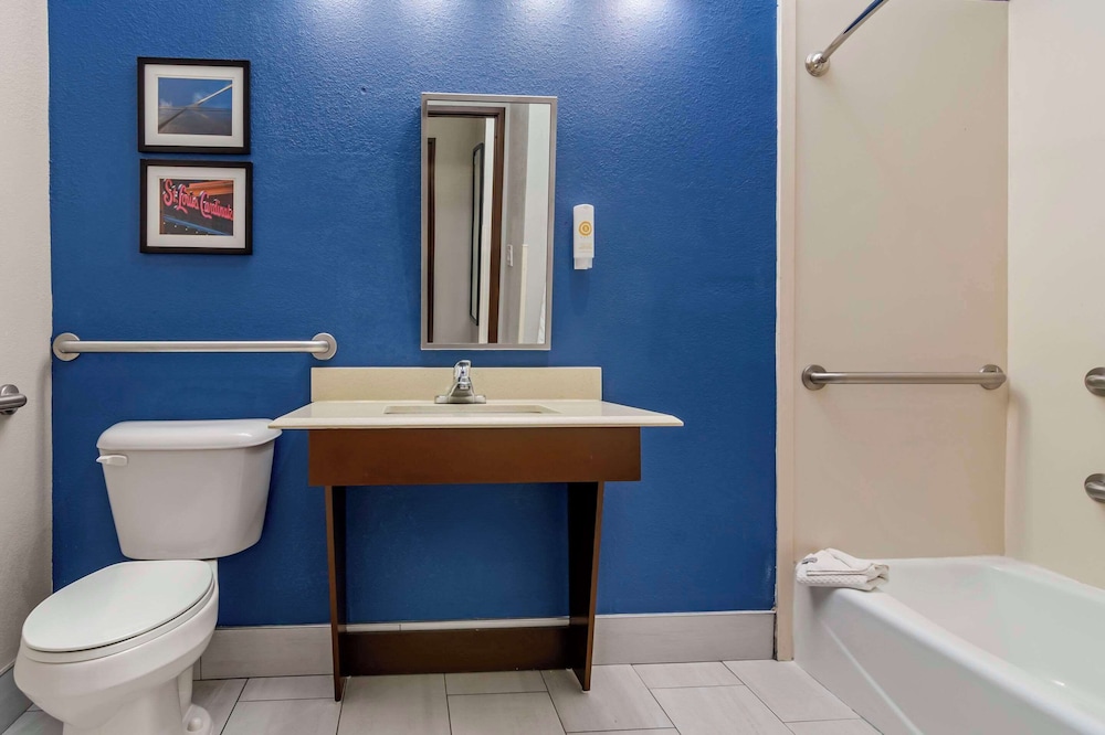 Suite, Multiple Beds, Accessible, Non Smoking - Photo 5
