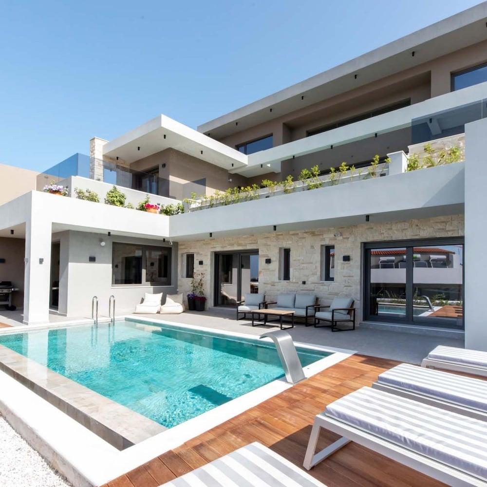 Villa Luna I 100m to Sea Free Heated Pool, Foto 5