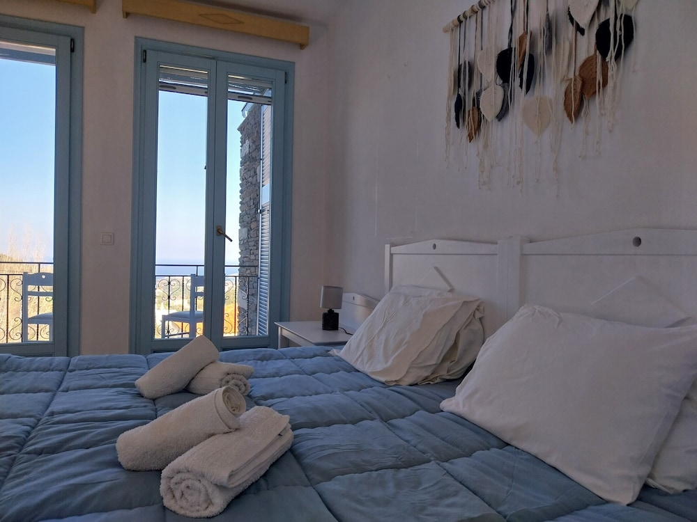 Superior Double Room, Balcony, Sea View photo 3