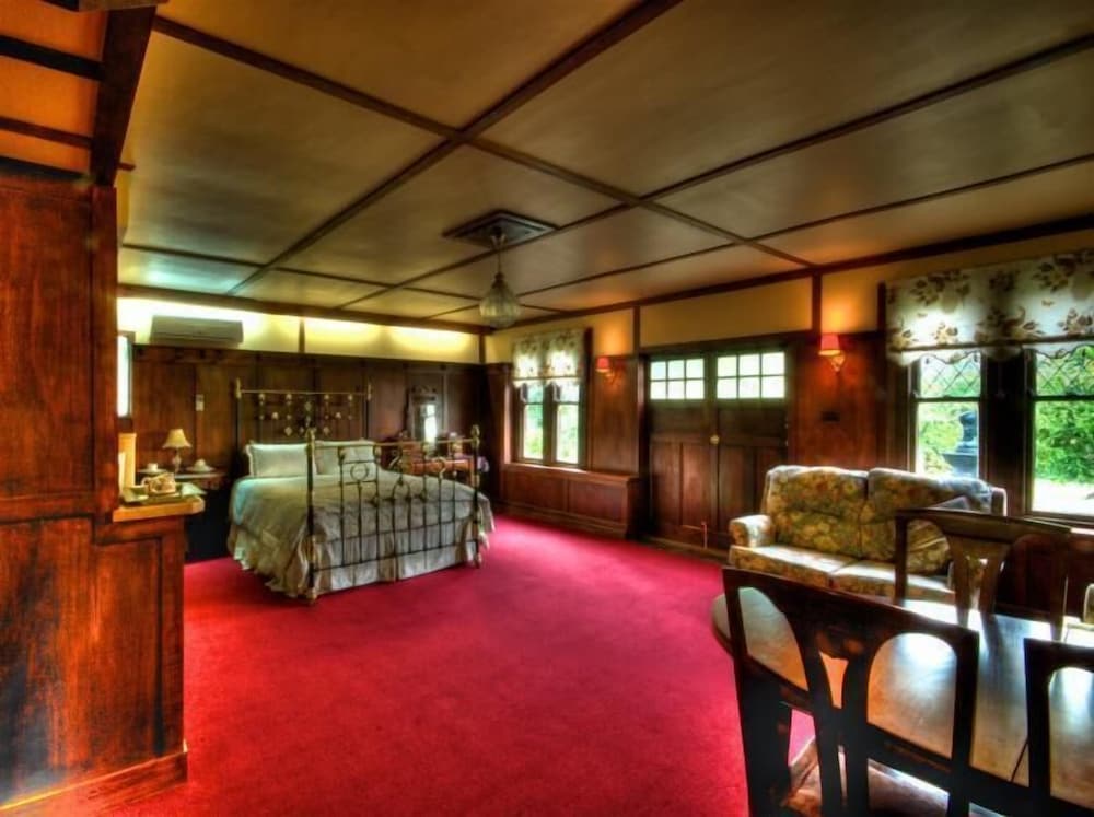 Standard Suite, 1 Bedroom, Non Smoking, Kitchenette (Yarra Suite) photo 2