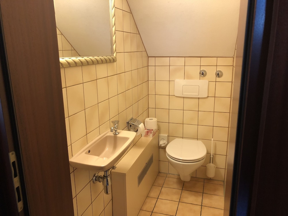 Apartment Suite guest house - Photo 8