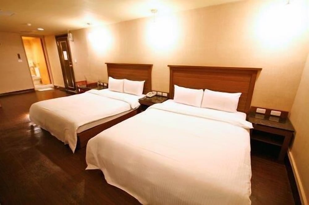 Deluxe Twin Room photo 2