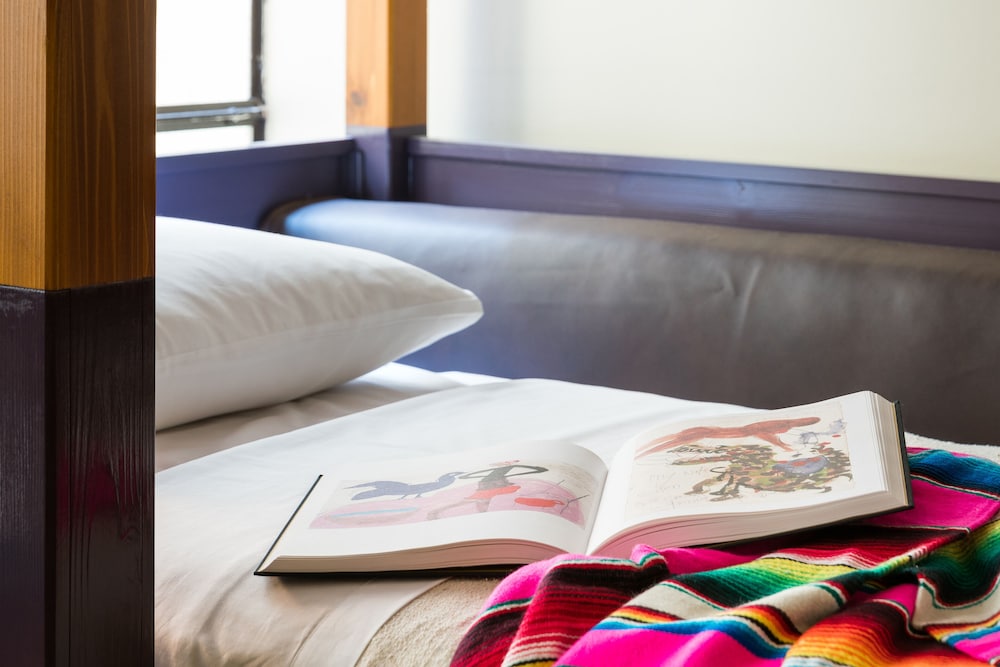 Bed in 6 bed room photo 3