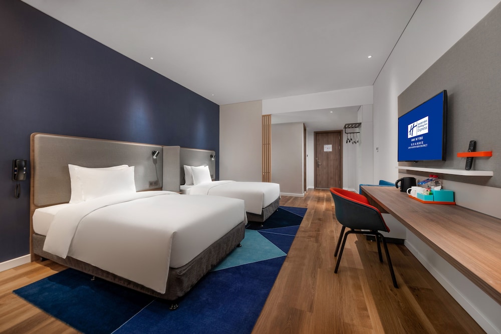 Superior Twin Room photo 3