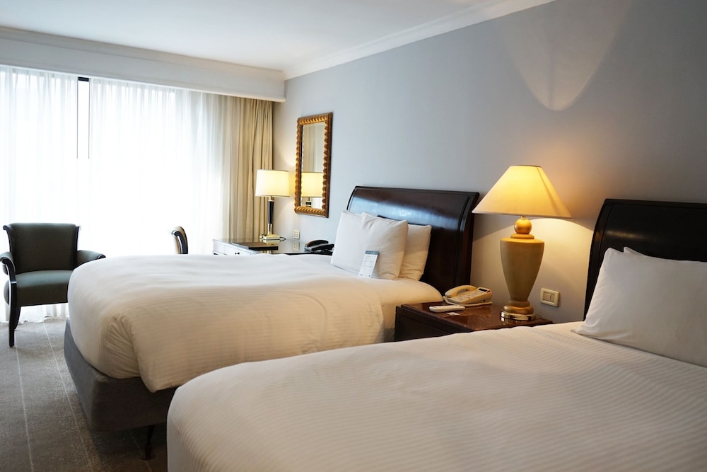 Room, 2 Double Beds, City View - Photo 2