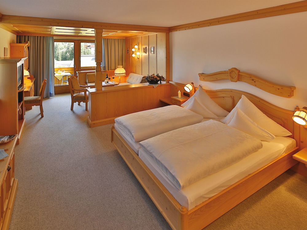 Large Single Room with Balcony photo 1