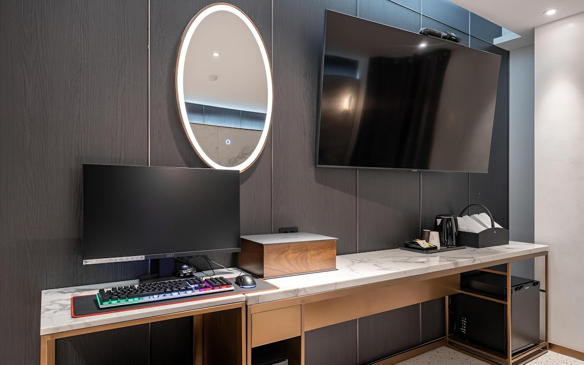 Room (Deluxe (Gaming 2PC OTT Bathtub)) photo 3