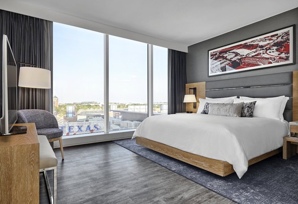 Superior Suite, Corner - Photo 1