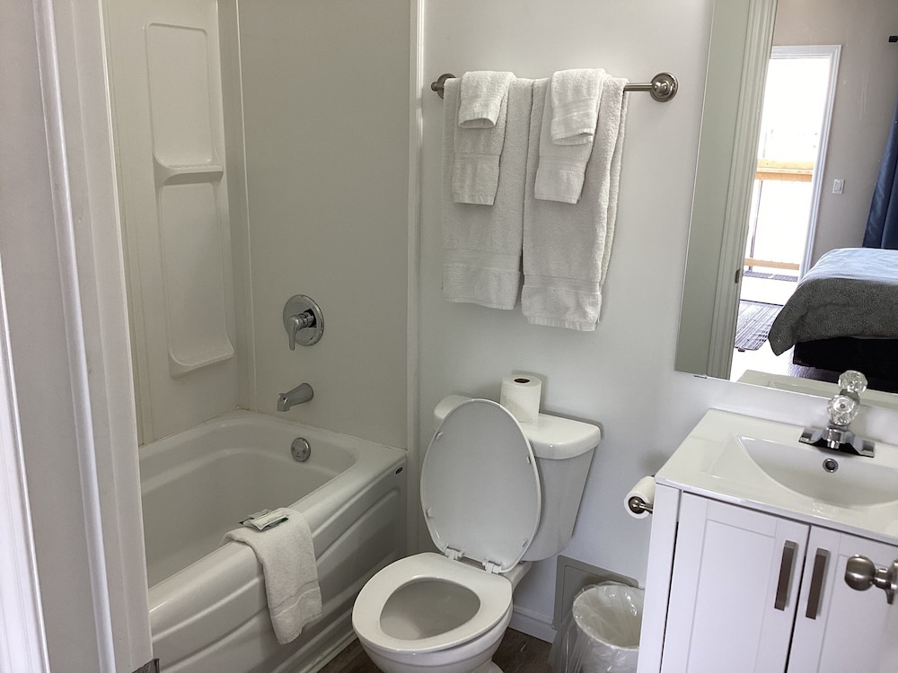 Economy Single Room - Photo 5