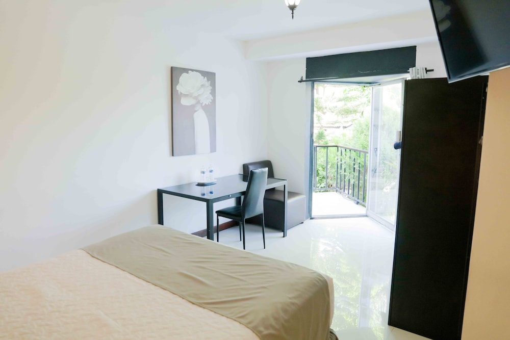 Classic Single Room, Garden View photo 2