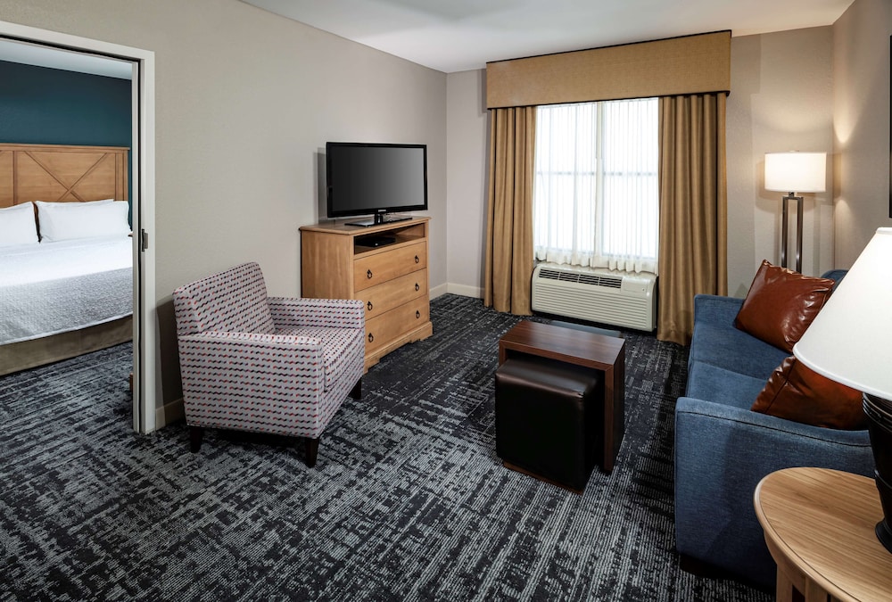 Suite, 2 Queen Beds, Accessible, Bathtub - Photo 6