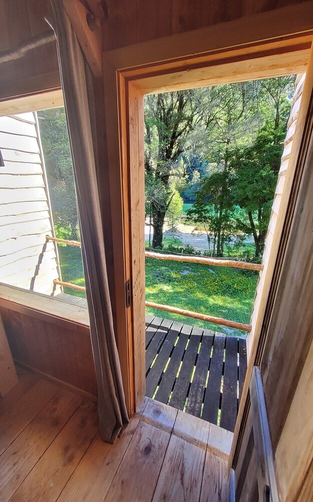 Standard Quadruple Room, River View photo 2
