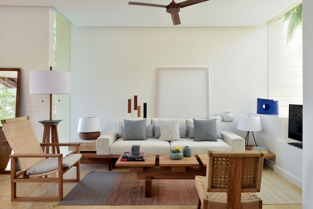Deluxe Suite, Overwater (Lagoon) - Photo 2