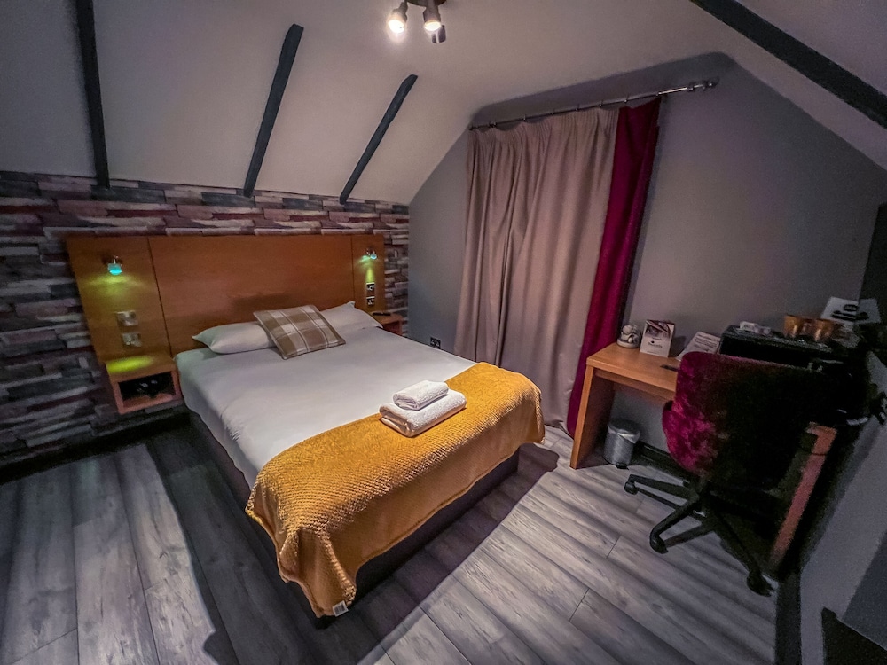 Premium Double Room, Ensuite, Garden View