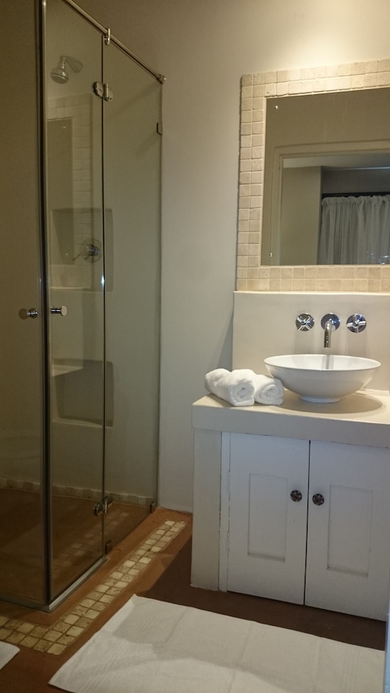 Basic Double Room, 1 Bedroom photo 2