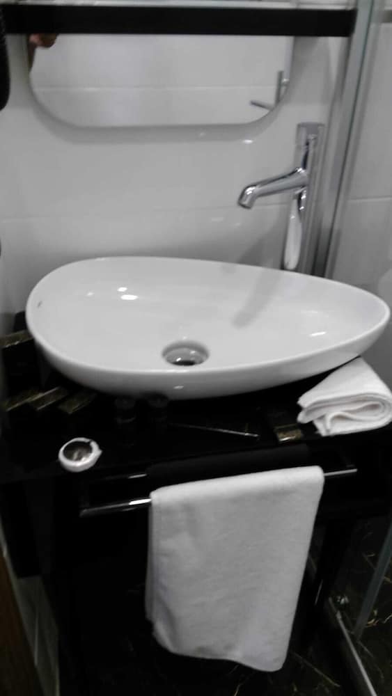 Deluxe Triple Room photo 2