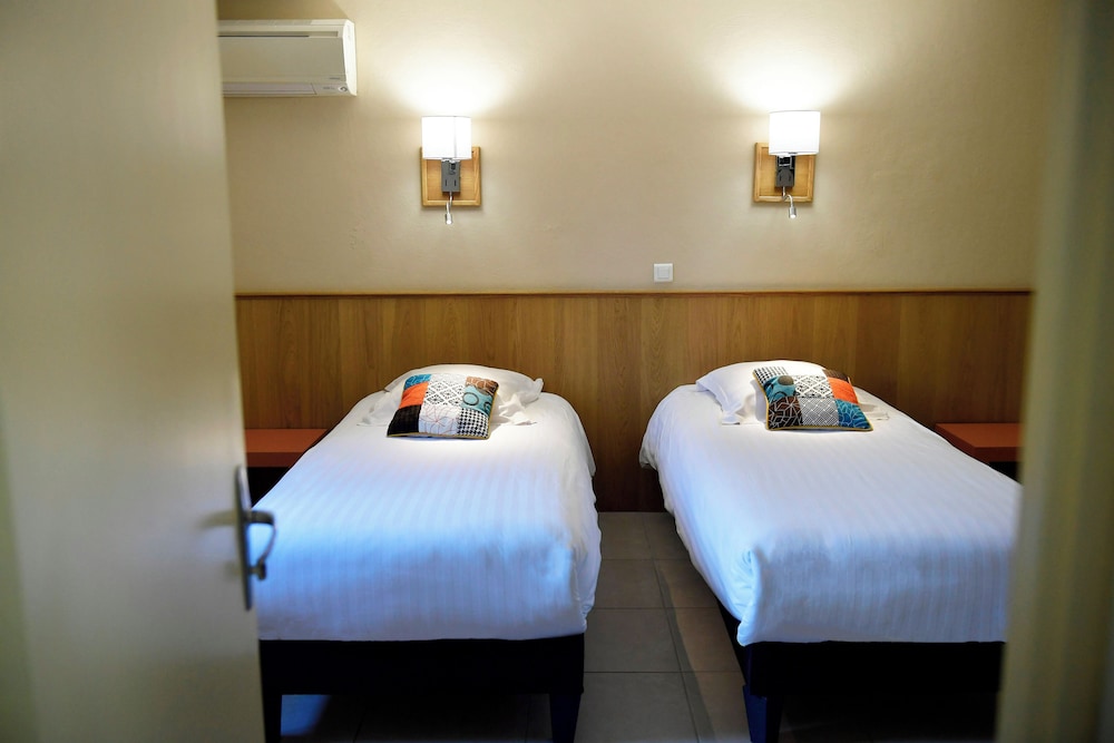Standard Twin Room, Park View photo 2