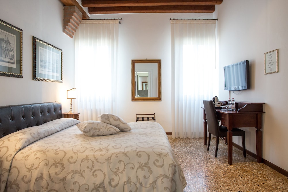 Superior Double Room, 1 Queen Bed photo 1