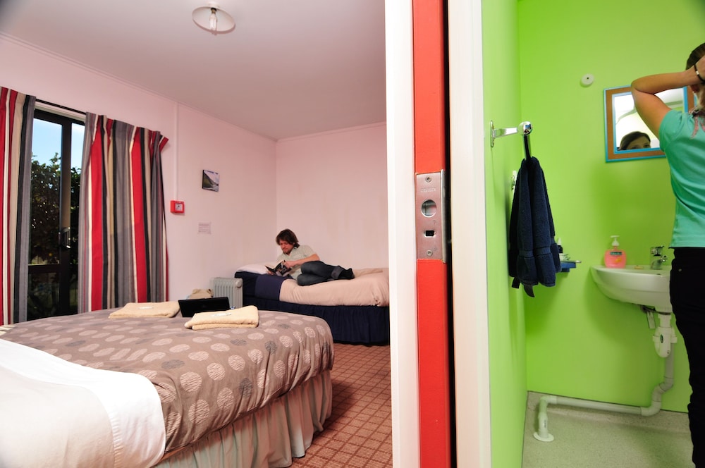Queen Ensuite Room photo 1