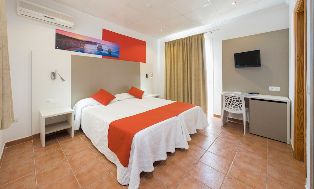 Comfort Twin Room