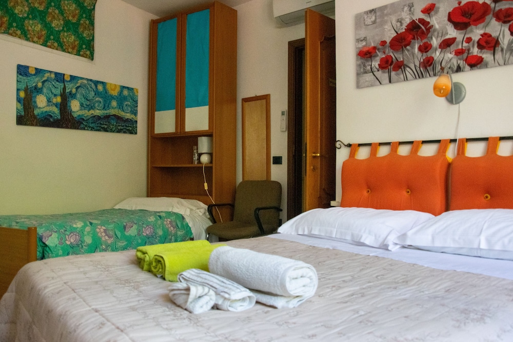 Basic Triple Room, 1 Bedroom, Non Smoking