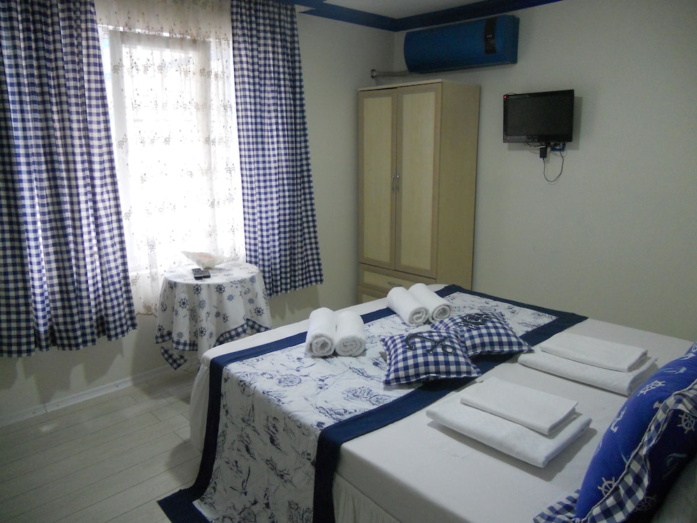 Double or Twin Room photo 1