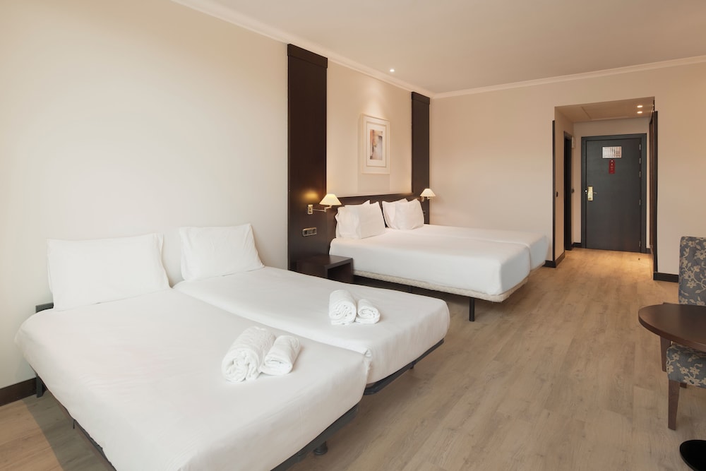 Double Room (Extra bed) - Photo 2