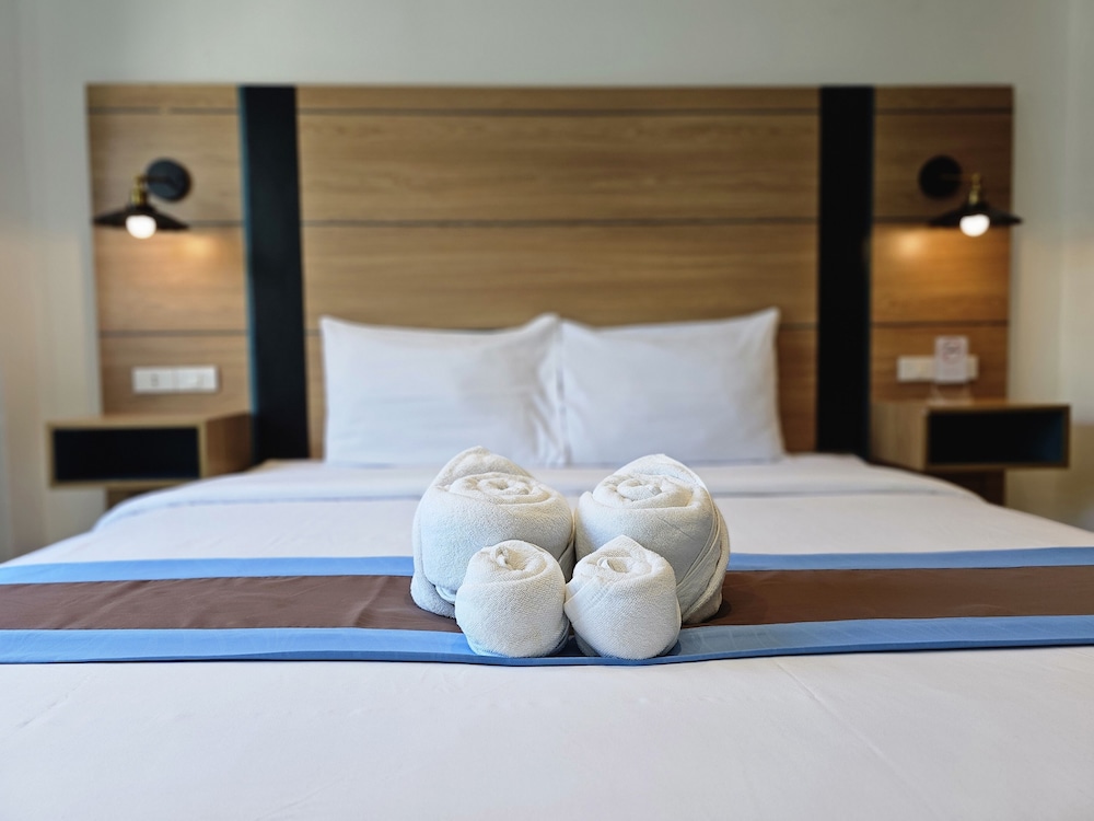 Superior Double Room, Balcony - Photo 7