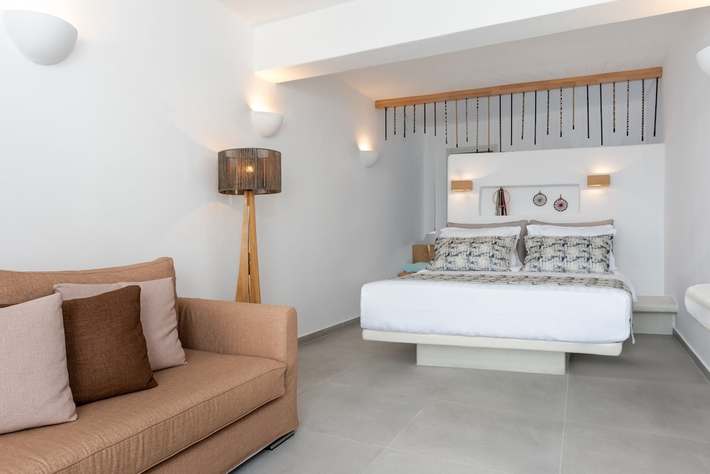 Emerald Suite - Photo 1