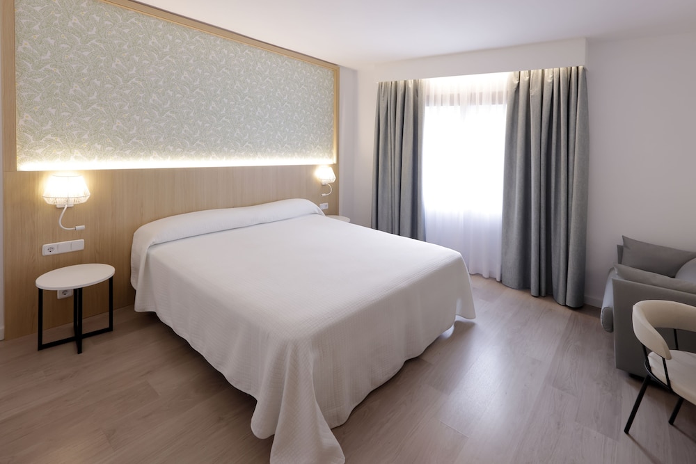 Double Room (King Size) - Photo 1