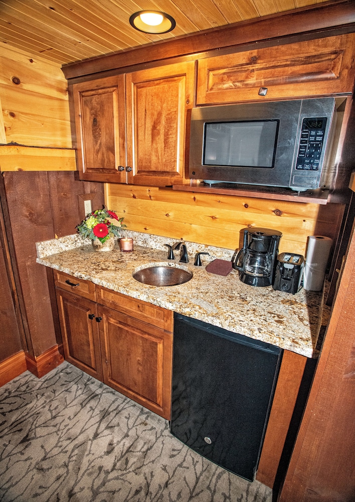 Hotel Suite, 1 Bedroom, Lake View photo 2