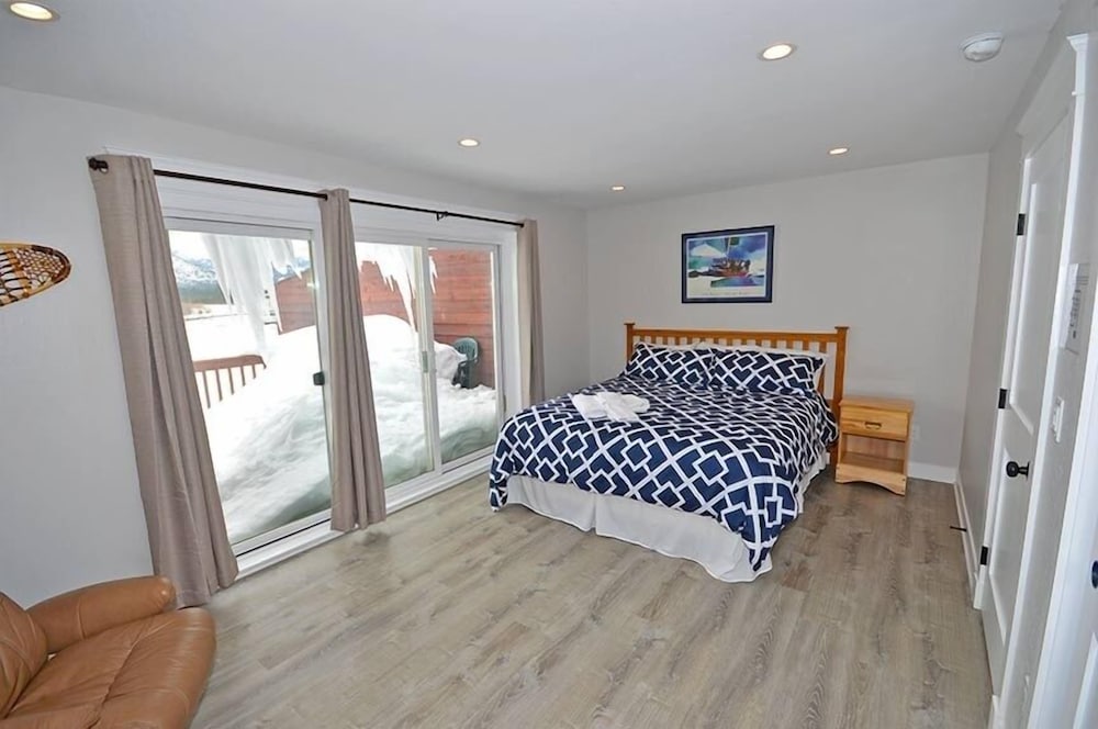 Condo, 3 Bedrooms