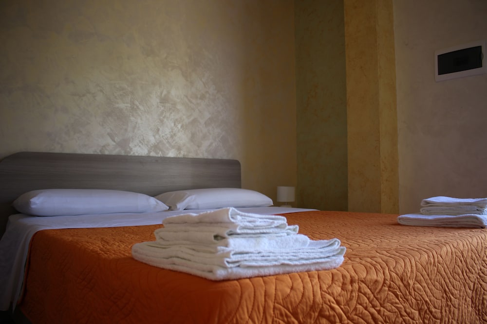 Basic Double Room (Gialla)