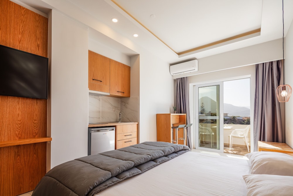 Studio, Sea View, Ground Floor photo 2