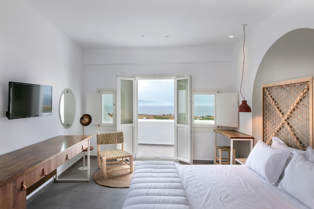 Double Room, Sea View (Sunset) - Photo 7