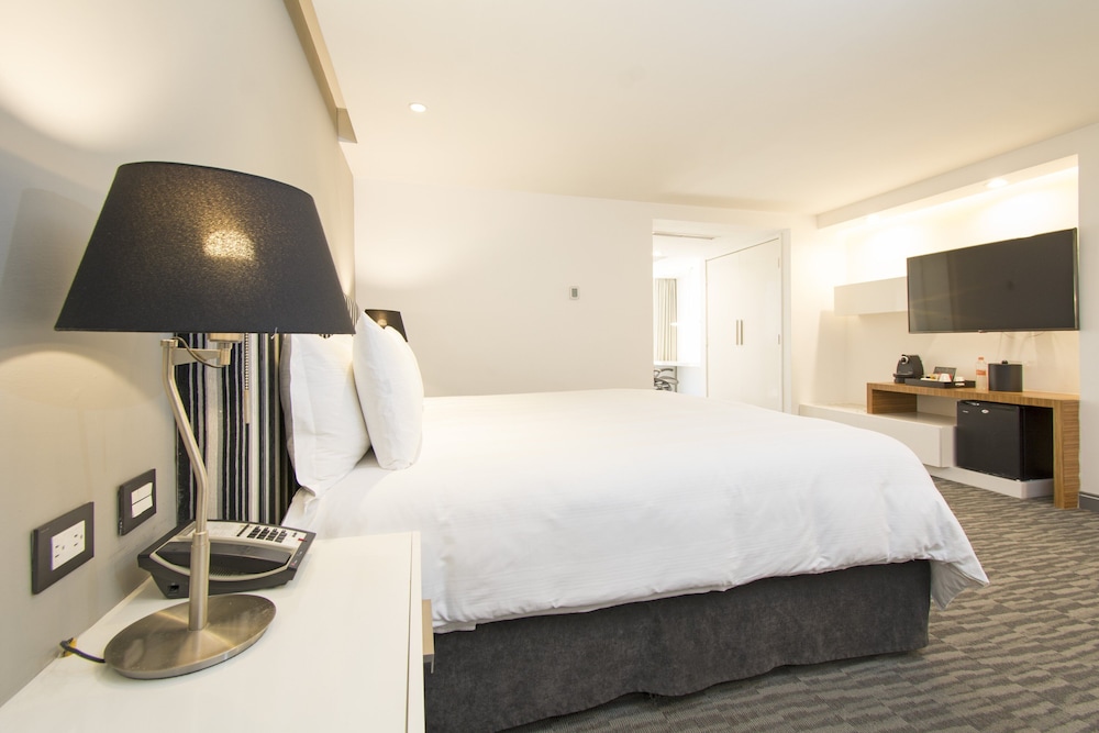 Classic Room, 1 King Bed