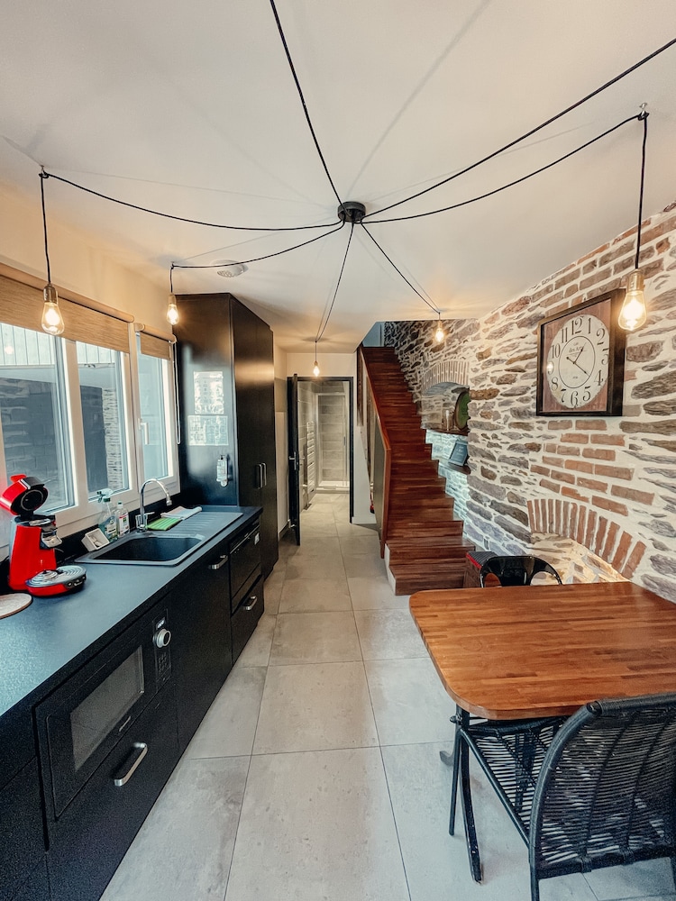 Private Studio With Terrace photo 3