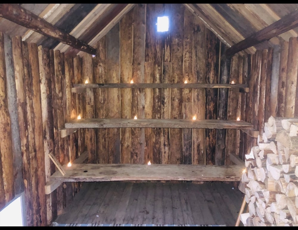 Cabin photo 2